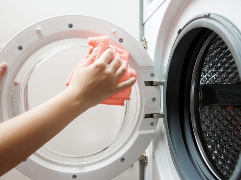 Hướng dẫn tự vệ sinh máy giặt tại nhà đơn giản